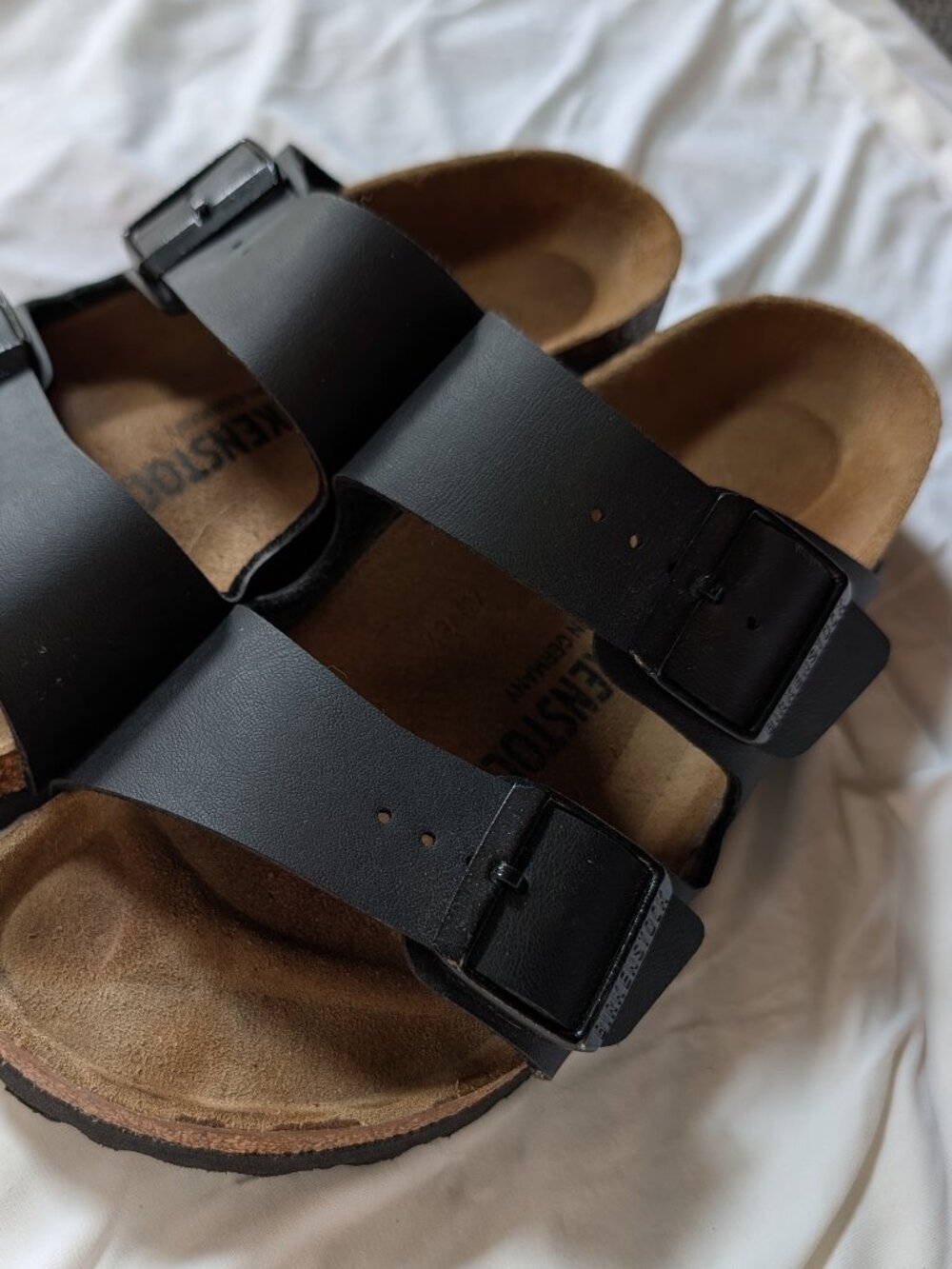 Birkenstock Arizona minimally worn - Size 38 Narrow Black